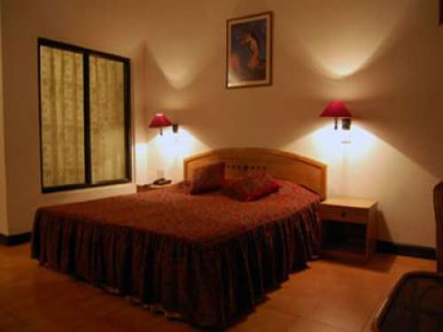 Woodsvilla Residency 